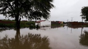 Rompimento de barragem força retirada de moradores e coloca Bahia em alerta