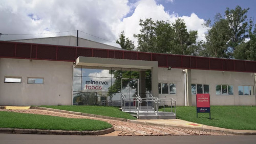 Minerva Foods anuncia 1º embarque de carne certificada carbono neutro no Uruguai