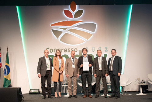 Andav e CropLife assinam convênio de cooperação para promoção de curso de formadores de aplicadores