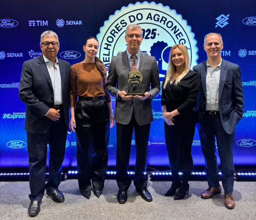 Empresa recebe troféu em categoria especial do prêmio Melhores do Agronegócio