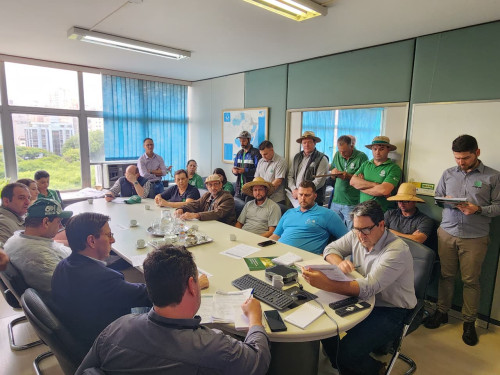 Dívidas e preços: governo e entidades do agro definem prioridades no RS