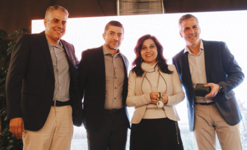 Empresa homenageia cinco cooperativas e a Embrapa Soja por ações de sustentabilidade