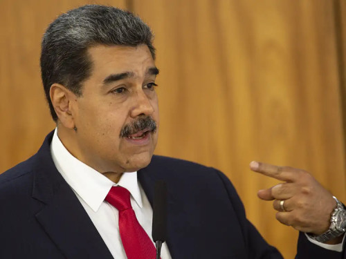 EUA anunciam captura de Maduro após ataque militar à Venezuela