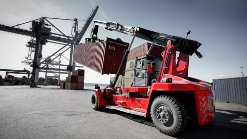 Intermodal 2026: Tracbel apresenta movimentador de carga de 45 toneladas