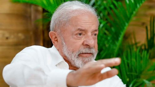 Lula promete anular leilão da Petrobras após ágio de 100% no gás de cozinha