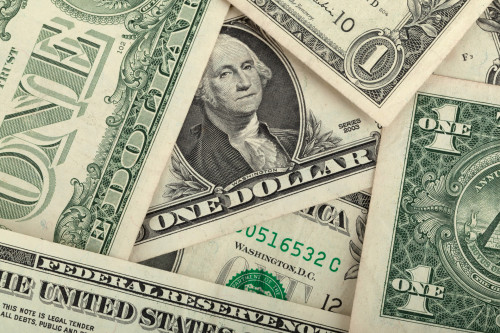 Dólar deve refletir juros e dados externos