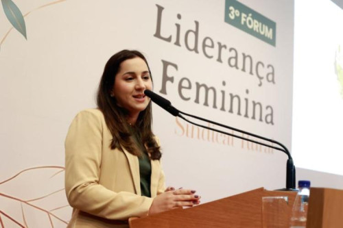 Stéphanie Gobato lidera debate sobre representatividade na CNA