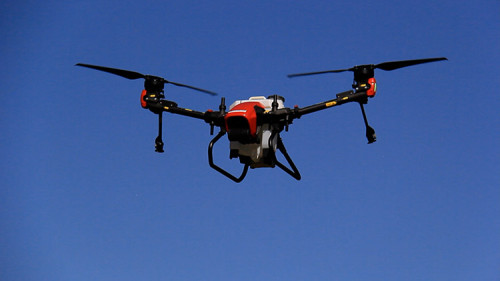 Seminário em Bebedouro avalia legislação e eficácia de drones no campo