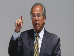 Guedes diz que recuo na economia será menor que o esperado