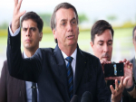 Bolsonaro sanciona uso de fundo para banda larga e internet rural